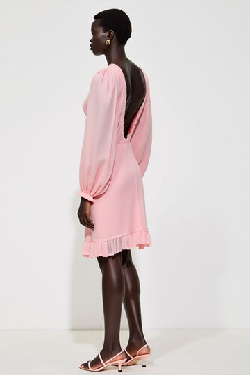 Robe froncée rose à manches longues col V